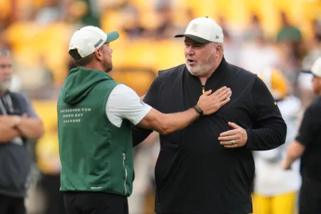 Steelers beat Packers 28-9 in preseason opener
